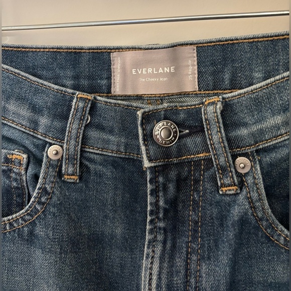 Everlane Cheeky Jean in Medium Wash, Size 25 Regular - Picture 3 of 9